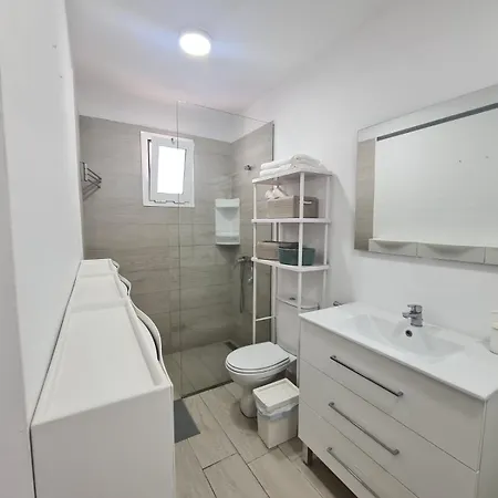 アパート Kyomu El Pilar