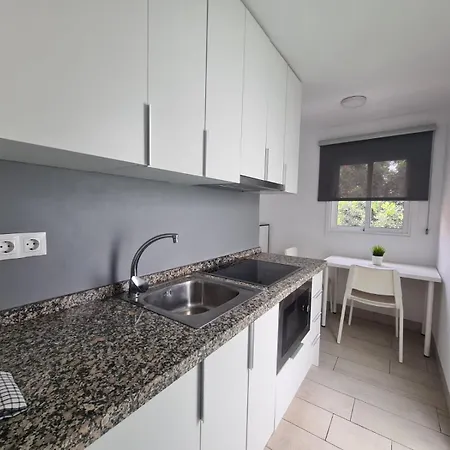 Kyomu El Pilar アパート *