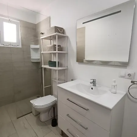 Kyomu El Pilar アパート *