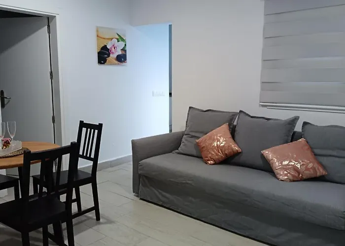 Apartamento Kyomu El Pilar *