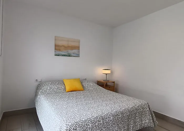 Kyomu El Pilar Apartamento *