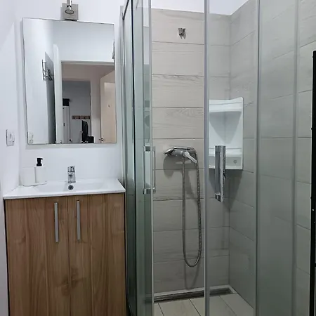 Kyomu El Pilar Apartment