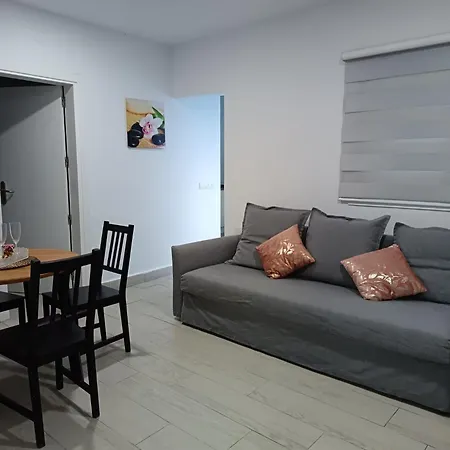 Apartment Kyomu El Pilar *