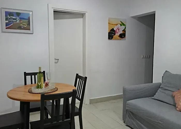 Kyomu El Pilar Apartamento *